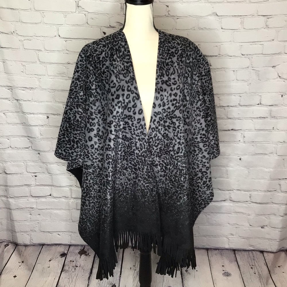 Rachel Rachel Roy Black Leopard Print Wrap Shrug Shall OS